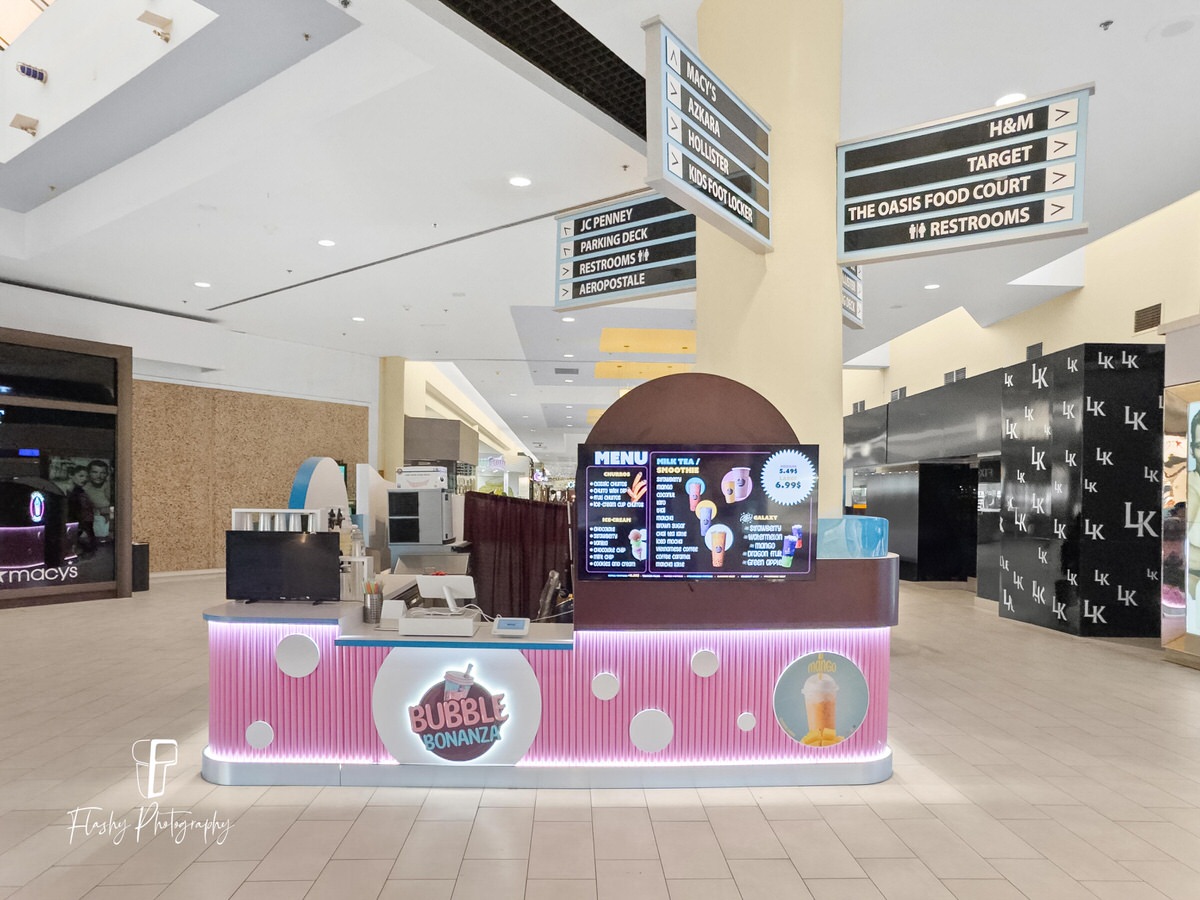 Valley Plaza — Custom Retail Kiosk
